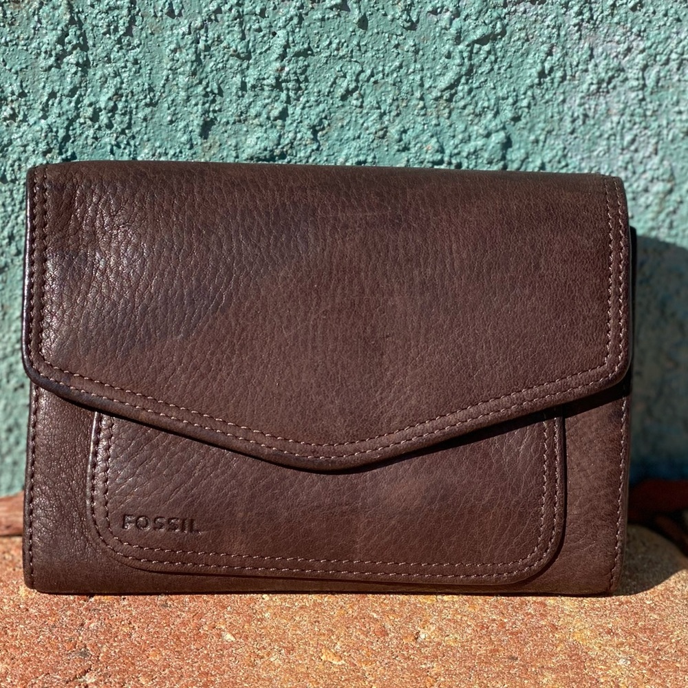 Brown Fossil Leather Wallet